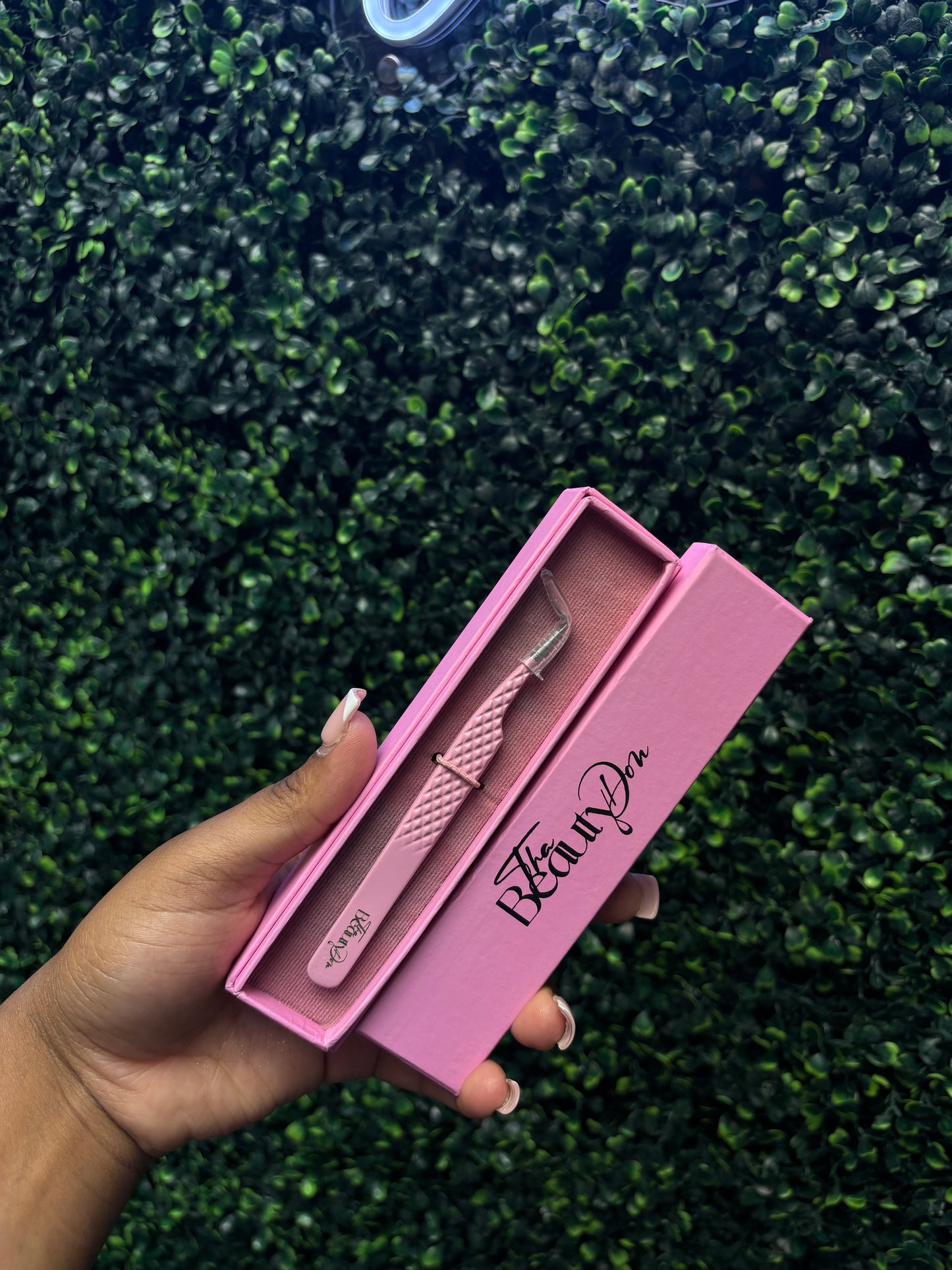 Fiber Tip Volume Tweezers